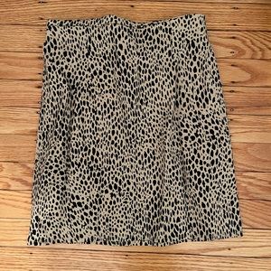Stretchy leopard skirt from Brandy Melville. Tags still on never worn.